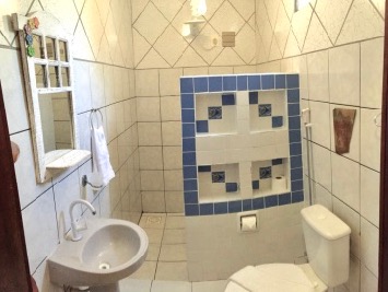bathroom at pousada carioca in jericoacoara
